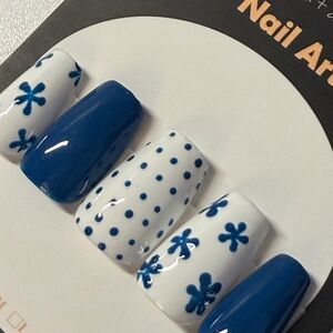 Blue and White Floral Nail Art Set